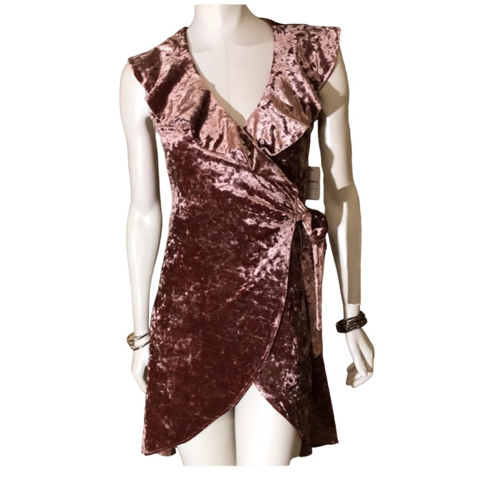 Wrap Dress by Forever 21 Contemporary NWT size Medium